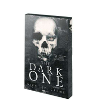 The Dark One - A Sötét Fiú - Éldekorált irodalom