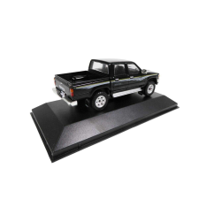  Toyota Hilux SR5 (1997) fekete modell autó 1:43 makett