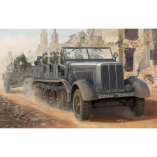 TRUMPETER 1/35 Sd.Kfz.8 Schwerer Zugkraftwagen 12t féllánctalpas katonai jármű modell makett