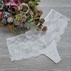 Turbó Széles oldalú csipkés tanga M, Fehér