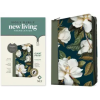 TYNDALE HOUSE PUBL NLT Compact Giant Print Zipper Bible, Filament-Enabled Edition, Zipper (Red Letter, Leatherlike, Magnolia Sage Green, Indexed) – NLT (Könyv)