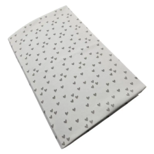 Vaganza Pamut strech lepedő 40x90cm - Szürke Szívecskék babaágynemű, babapléd