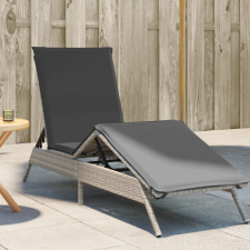 vidaXL világosszürke polyrattan napozóágy párnával kerti bútor