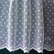 Vitrage PÖTYI, fehér jacquard csipke vitrázsfüggöny anyag - 45 cm magas lakástextília