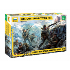  Zvezda - Soviet Mountain Infantry WWII 1942 (3606) makett